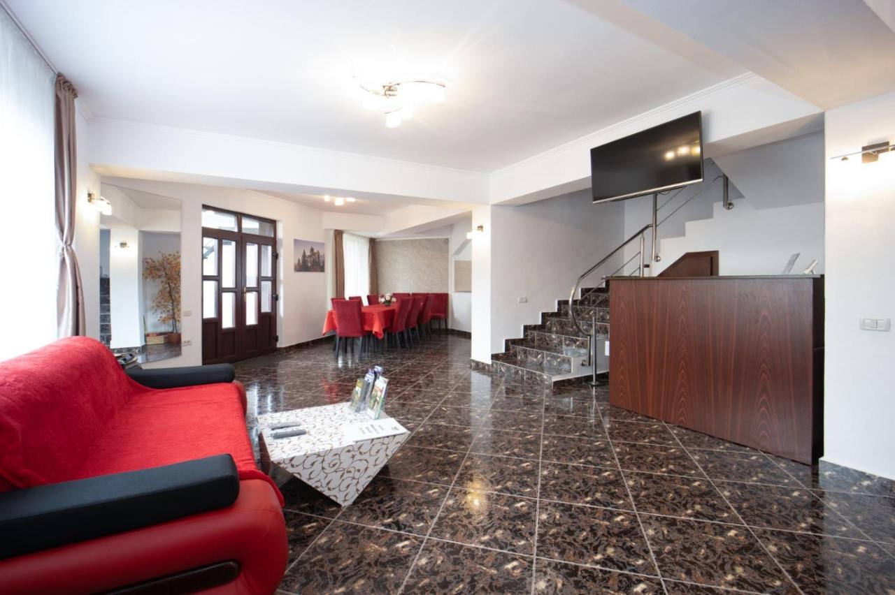 Amedeia Otel Bran  Dış mekan fotoğraf